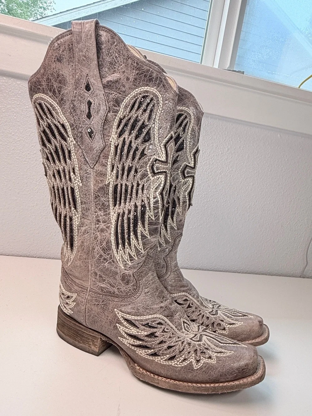 Corral vintage Angel Wing Crystal Western Cowboy Boots Distressed Leather 8.5